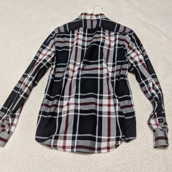 Express modern fit button down shirt - Picture 3 of 3